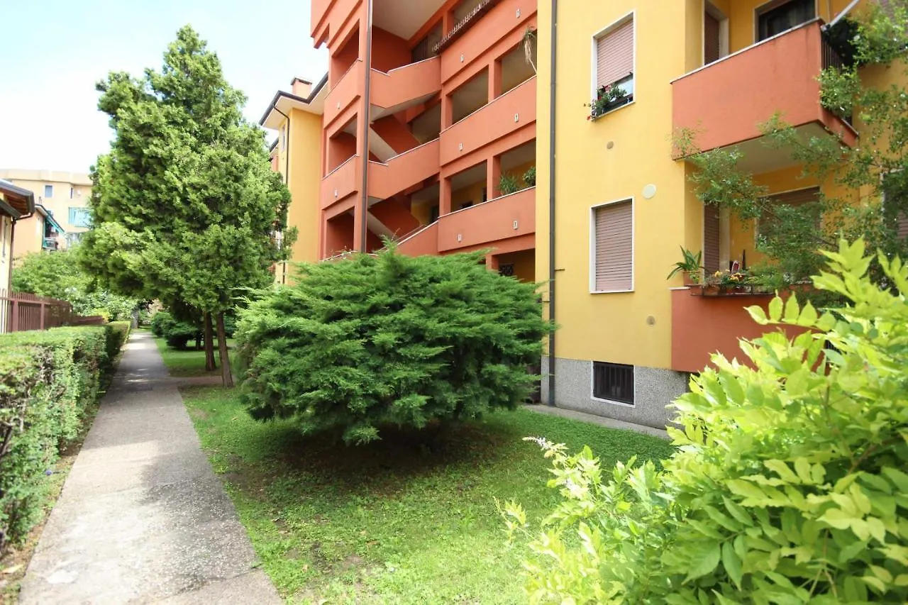 Case Vr Holiday 241 St Verona 0*,  Italia